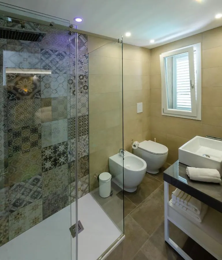 Calanica Boutique Apartments تْشيفالو