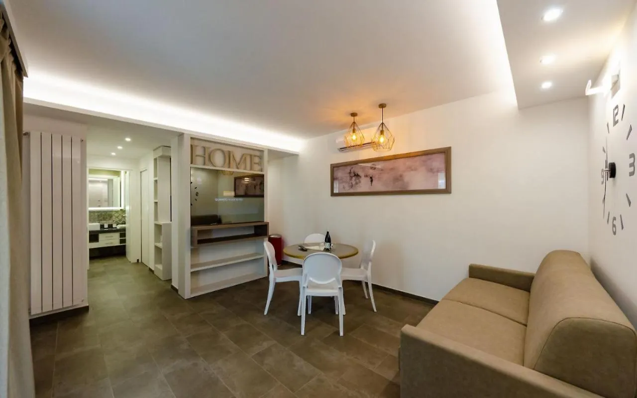Calanica Boutique Apartments تْشيفالو