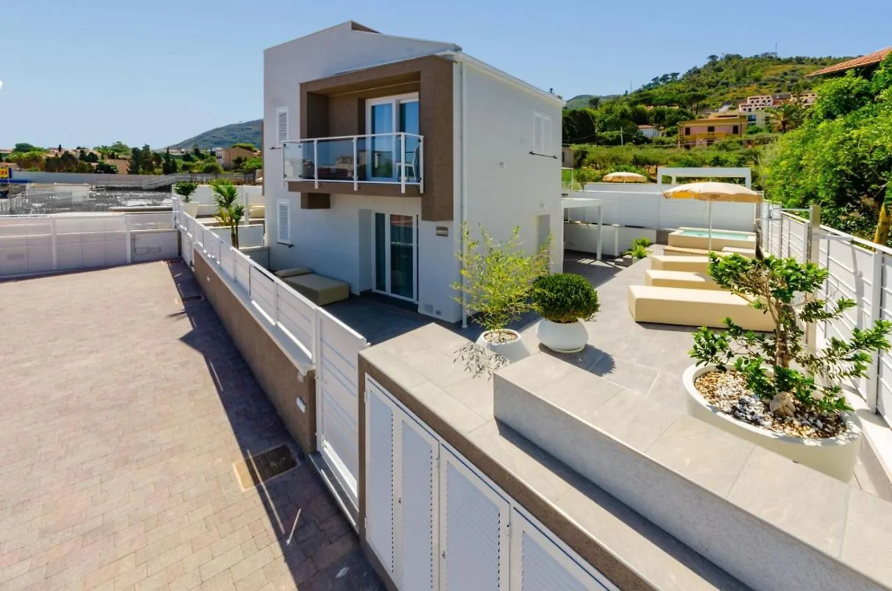 Calanica Boutique Apartments Cefalu