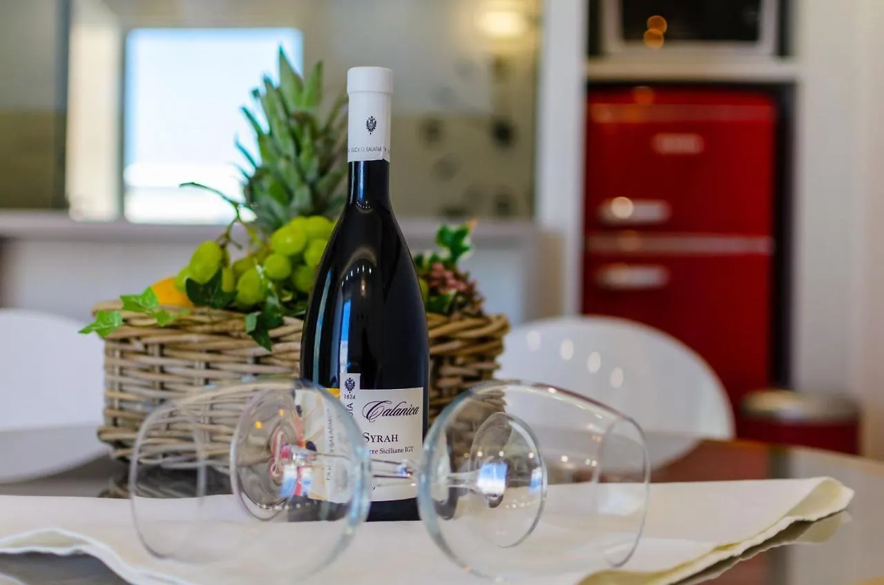 Calanica Boutique Apartments Cefalu